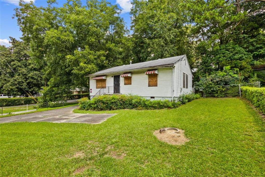 449 Hamilton E Holmes Drive - Photo 1