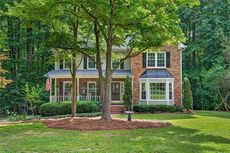 211 Nacoochee Drive - Photo 1