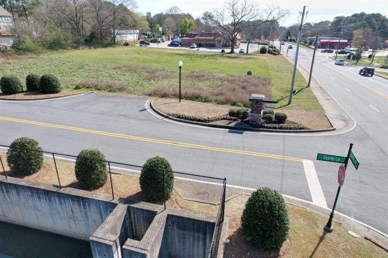 4086 Marietta Street - Photo 1
