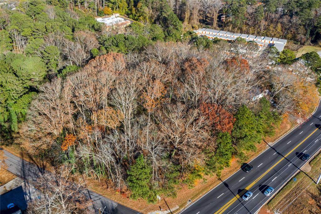 5004 Covington Highway - Photo 1