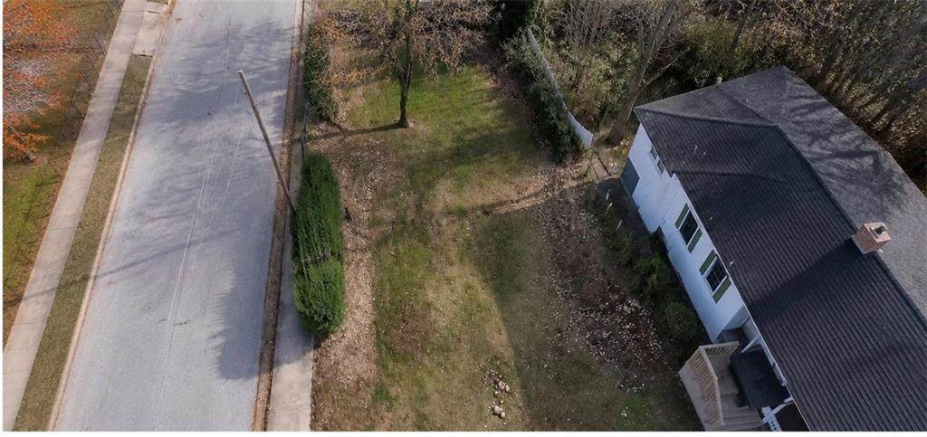 942 Dewey Street - Photo 1