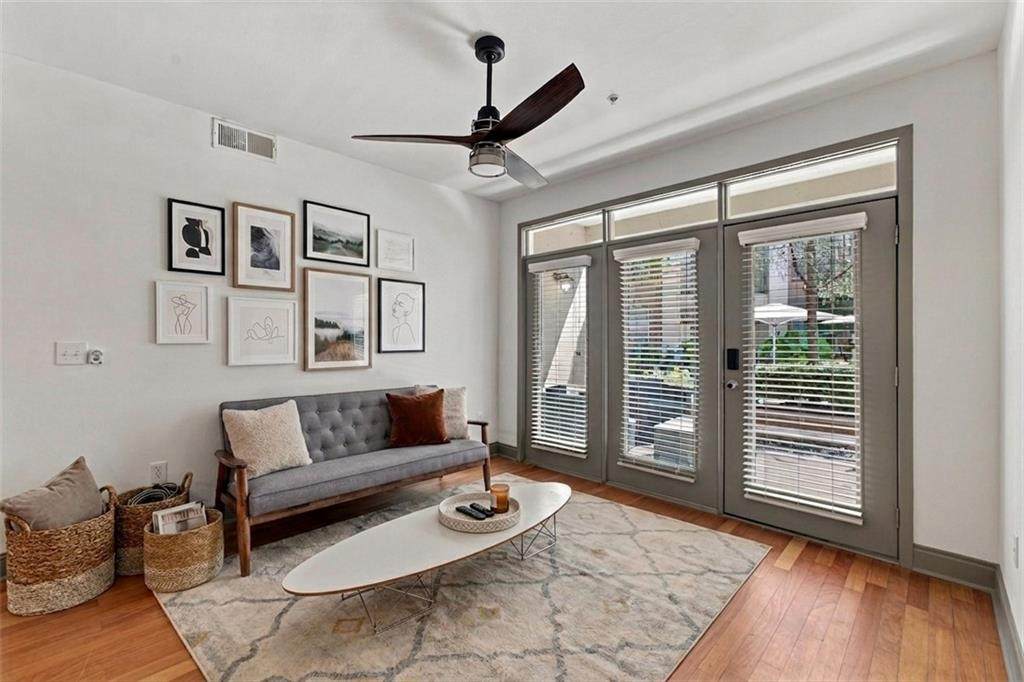 390 17th Street - Photo 1