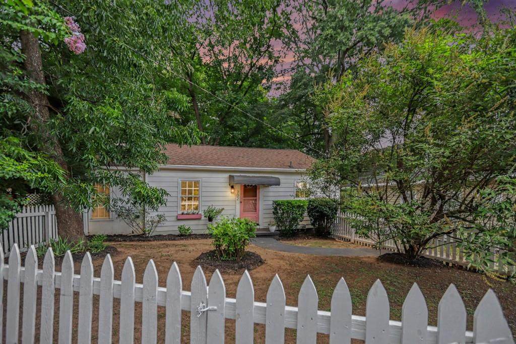 702 Glenwood Avenue - Photo 1
