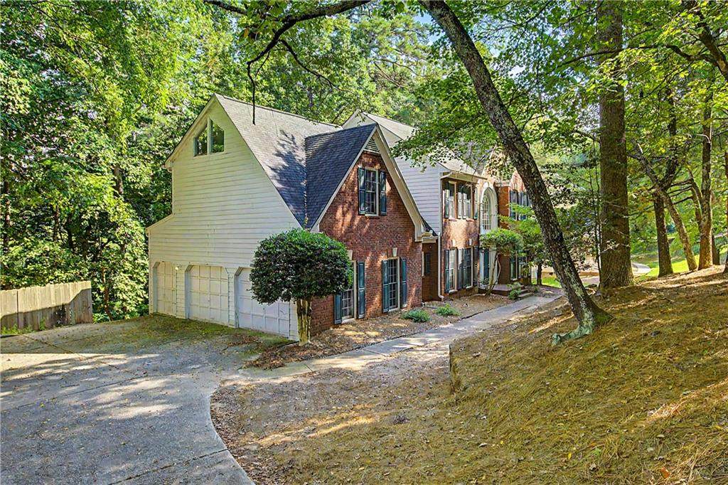 2180 Habersham Trace - Photo 1