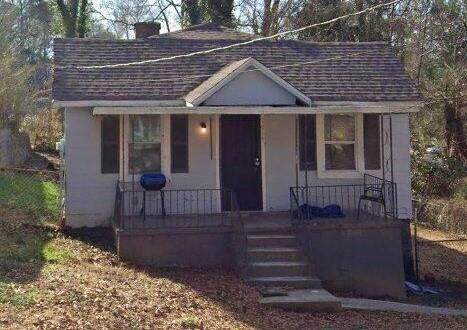 2066 Detroit Avenue - Photo 1
