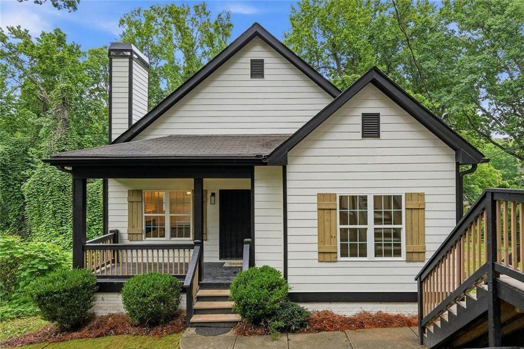 1447 Andrews Street - Photo 1