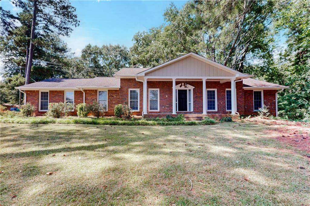 304 Lakeshore Drive - Photo 1
