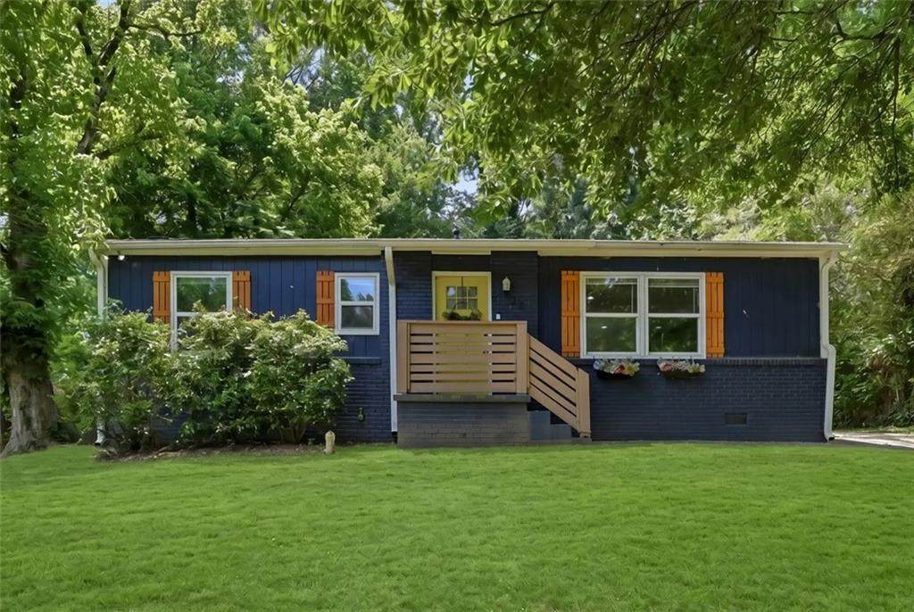 923 Redford Drive - Photo 1