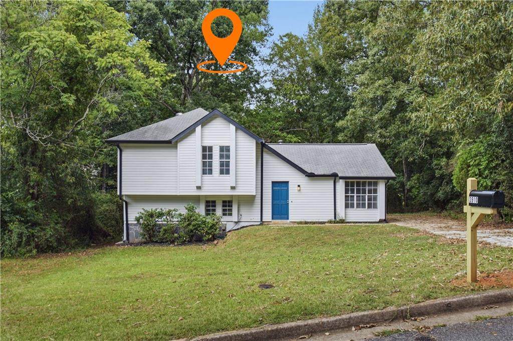 3910 Dalhouise Lane - Photo 1