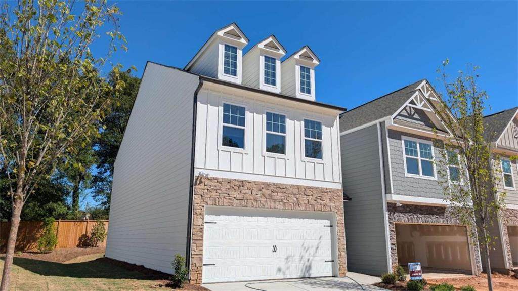 525 Hayes Lane - Photo 1