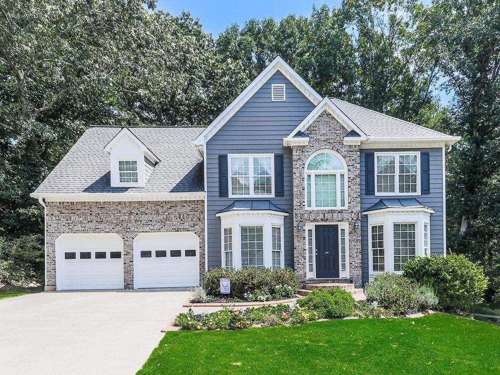 373 Yonah Circle - Photo 1