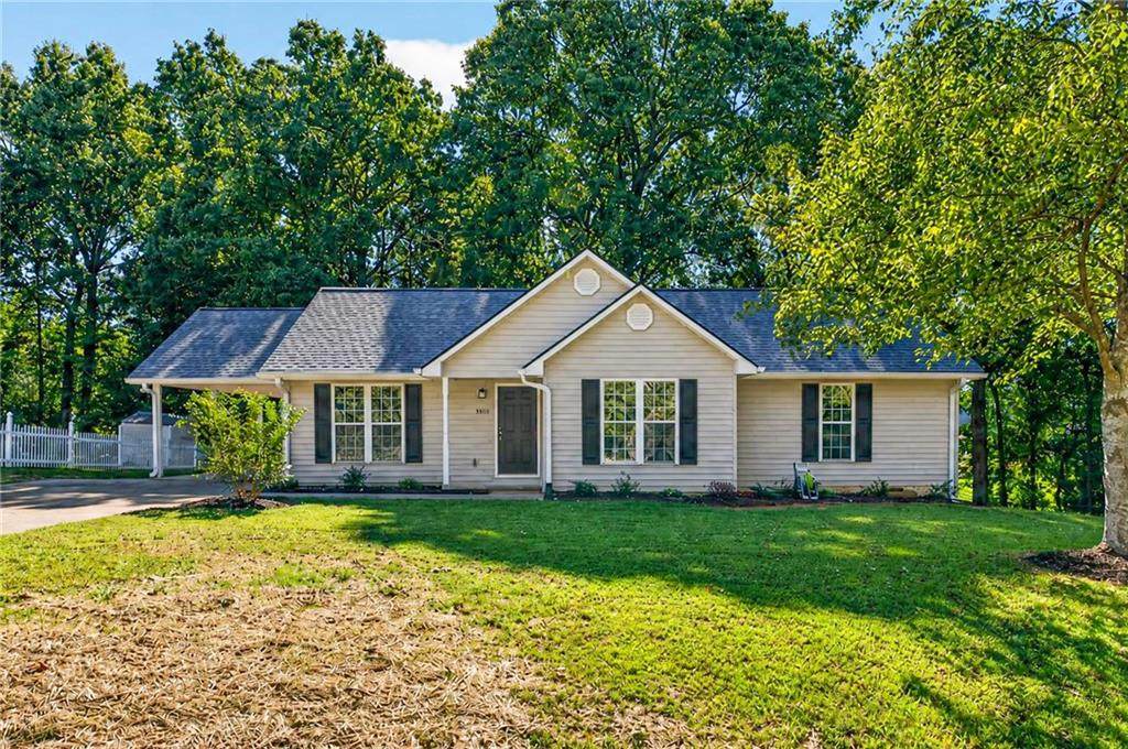 5545 Sallee Drive - Photo 1