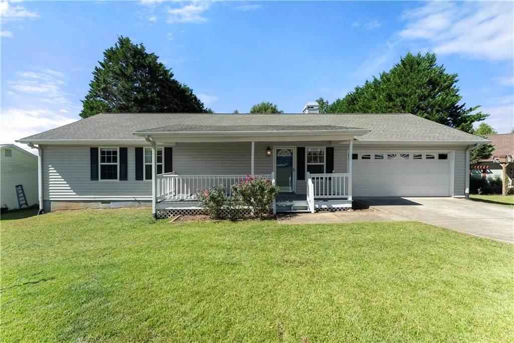313 Hawthorne Drive - Photo 1