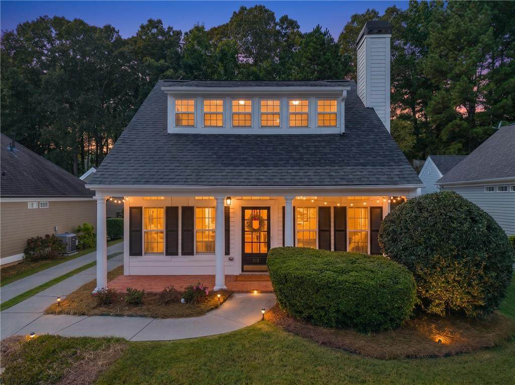 312 Pinehurst Way - Photo 1