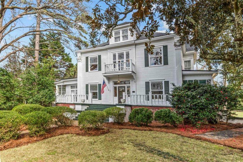 301 East Street - Photo 1