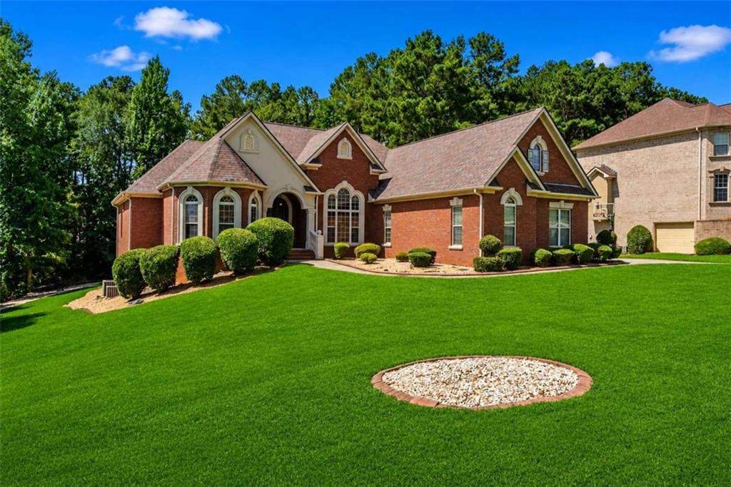 812 Treeline Drive - Photo 1