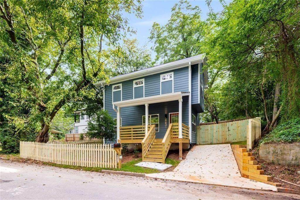 1631 Burton Street - Photo 1
