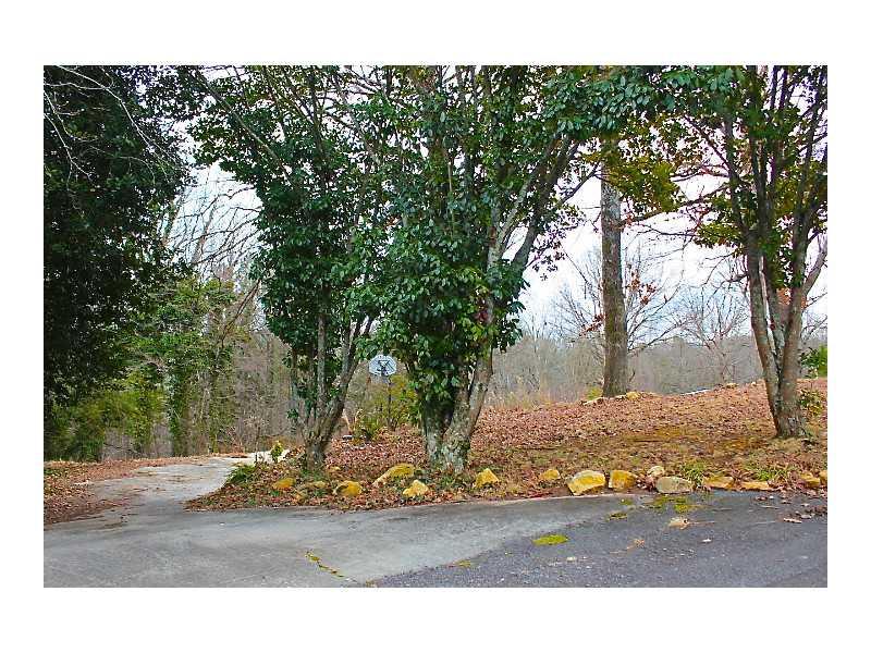 1872 Cedar Lane, Acworth, GA 30102 (MLS #5398277) :: North Atlanta Home Team