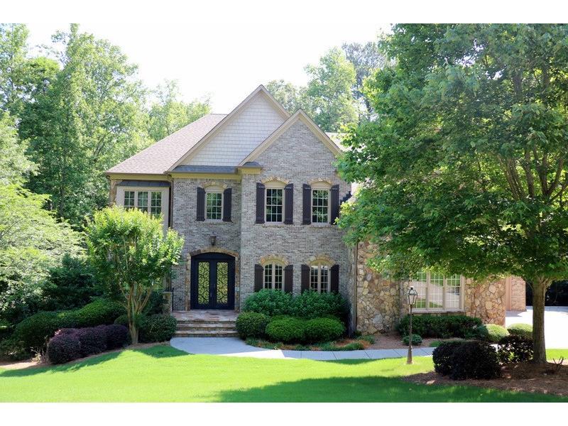 215 Blackrock Trace, Alpharetta, GA 30004 (MLS #5701244) :: North Atlanta Home Team