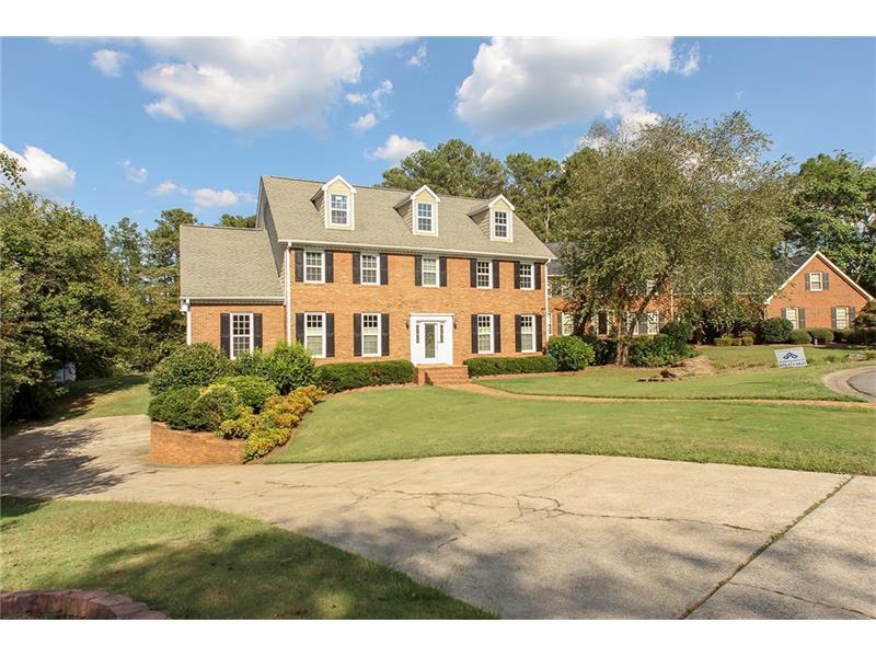 945 Mountain Brook Lane NW, Marietta, GA 30064 (MLS #5704698) :: North Atlanta Home Team
