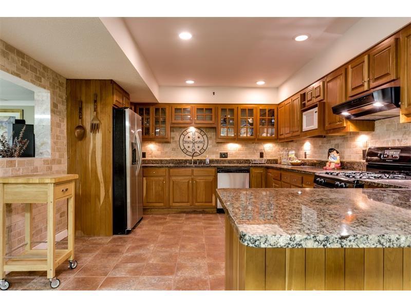 2139 Rosser Place, Smoke Rise, GA 30087 (MLS #5705109) :: North Atlanta Home Team