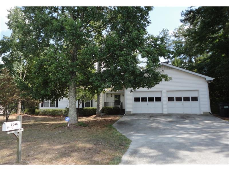 3044 Ashly Forest Drive, Snellville, GA 30078 (MLS #5718020) :: North Atlanta Home Team