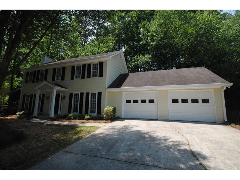 4253 Glenforest Way #4253, Roswell, GA 30075 (MLS #5722646) :: North Atlanta Home Team
