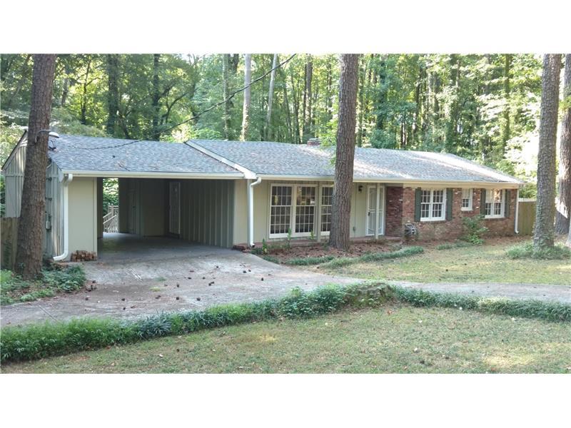 3220 Cloverhurst Drive, East Point, GA 30344 (MLS #5722860) :: North Atlanta Home Team