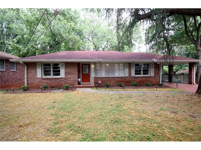 1885 Long Drive, Decatur, GA 30032 (MLS #5736097) :: North Atlanta Home Team