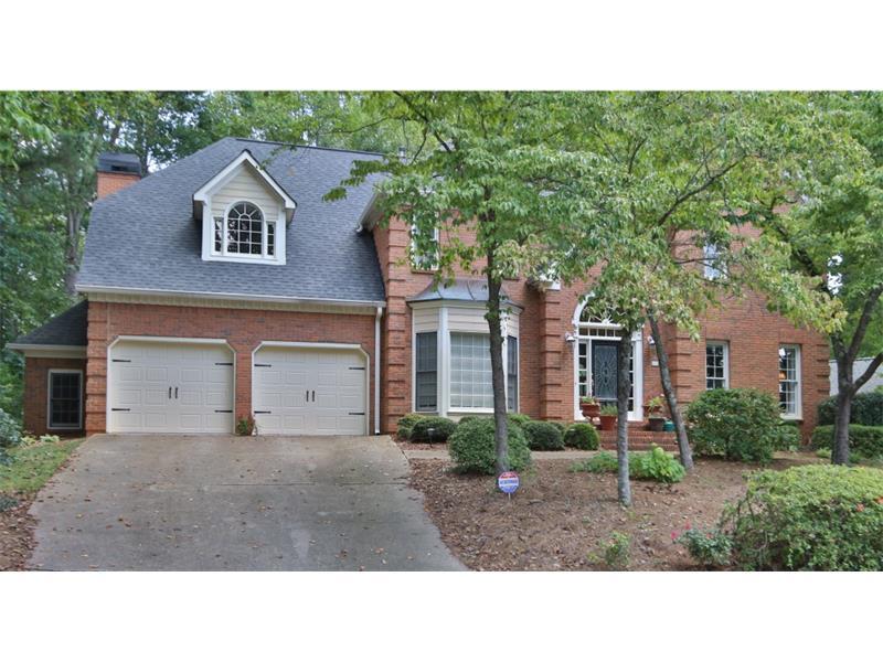 220 Flowing Spring Trail, Roswell, GA 30075 (MLS #5738874) :: North Atlanta Home Team