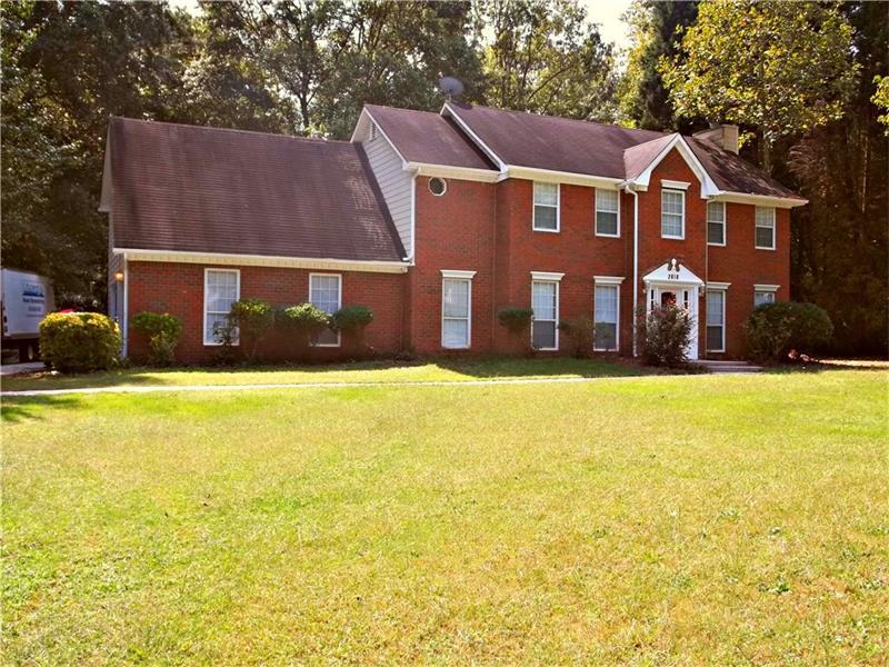 2818 Brookwest Drive SW, Marietta, GA 30064 (MLS #5743216) :: North Atlanta Home Team
