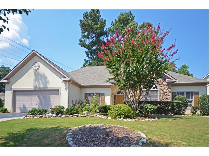 215 Brookhollow Trace, Alpharetta, GA 30022 (MLS #5744308) :: North Atlanta Home Team