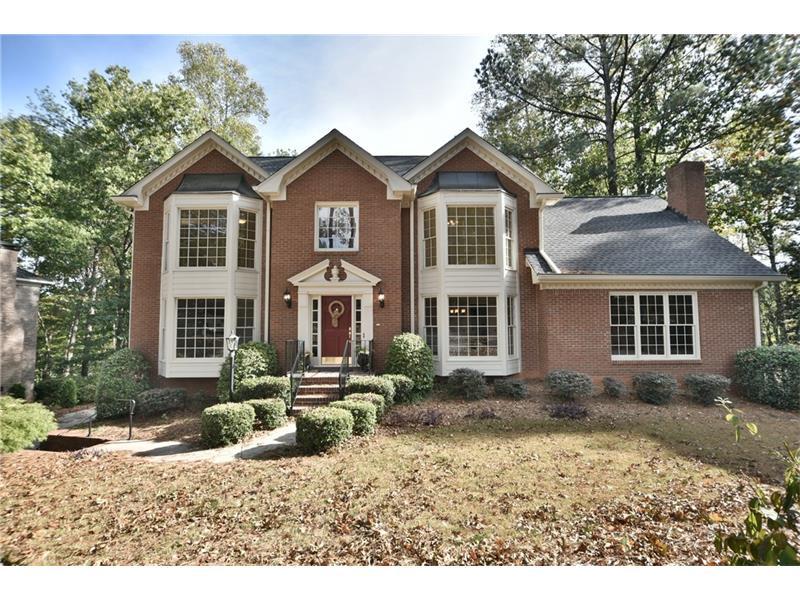 5045 Roxburgh Drive, Roswell, GA 30076 (MLS #5746561) :: North Atlanta Home Team