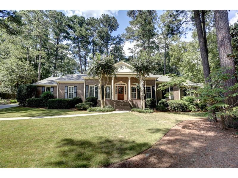 4166 Brawley Drive NE, Brookhaven, GA 30319 (MLS #5750574) :: North Atlanta Home Team