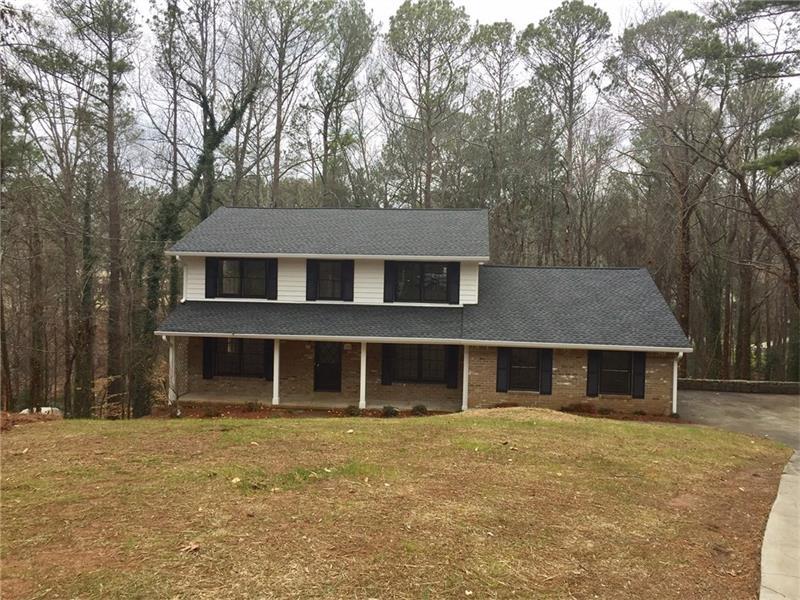 160 Burkemeade Court, Roswell, GA 30075 (MLS #5759494) :: North Atlanta Home Team