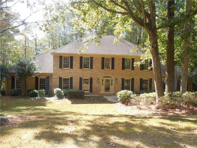 8890 River Landing Way, Sandy Springs, GA 30350 (MLS #5760621) :: North Atlanta Home Team