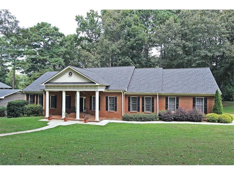 1567 Ridgewood Drive, Lilburn, GA 30047 (MLS #5760826) :: North Atlanta Home Team
