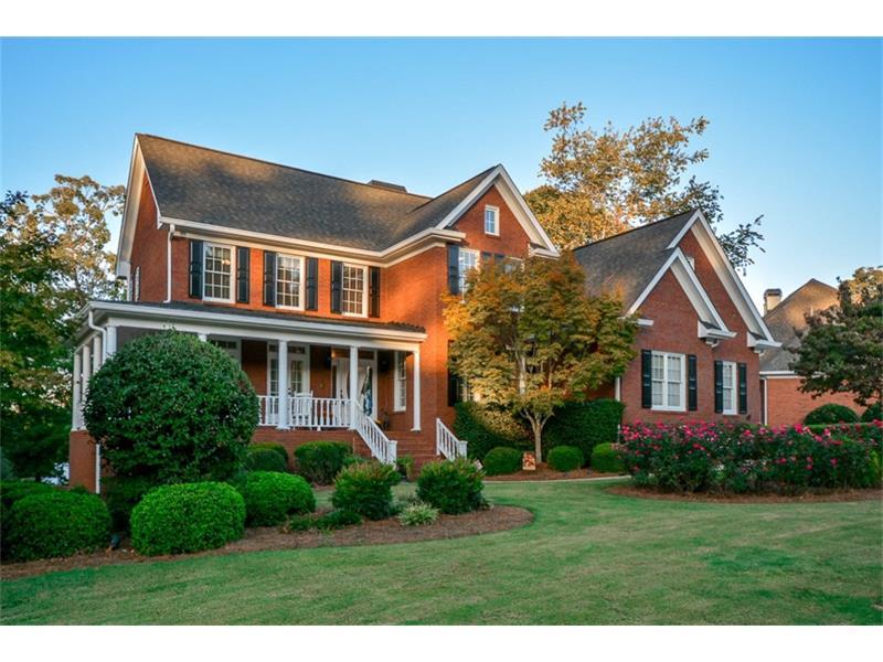 1350 Woodland Lake Drive, Snellville, GA 30078 (MLS #5760856) :: North Atlanta Home Team