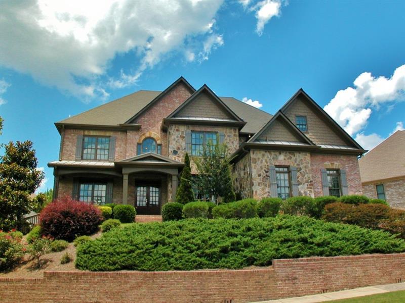 3039 Hidden Falls Drive - Photo 1