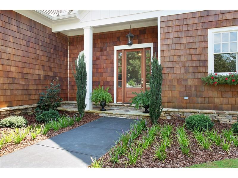 552 Dogwood Way - Photo 1
