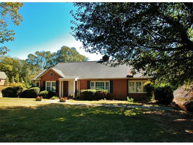 535 Dixon Drive - Photo 1