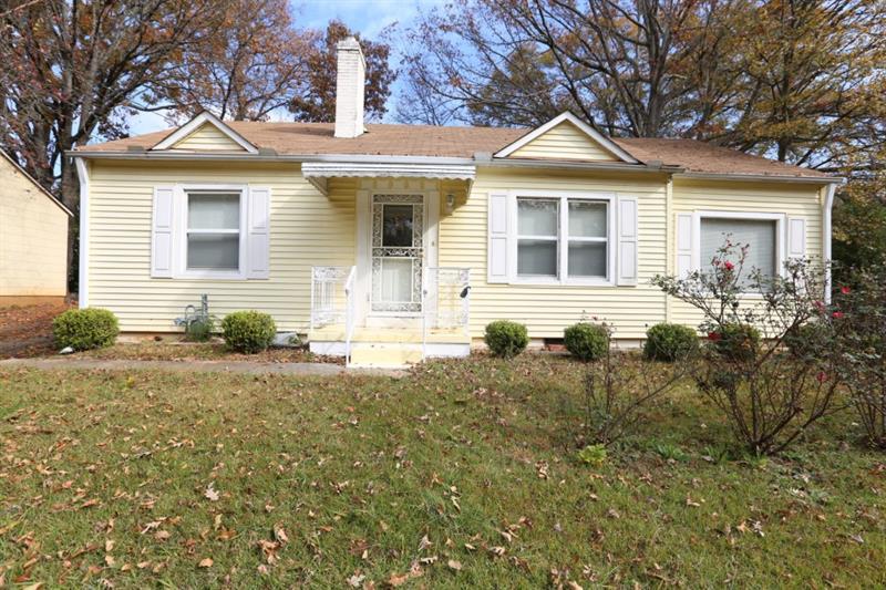 1641 Oak Knoll Circle - Photo 1