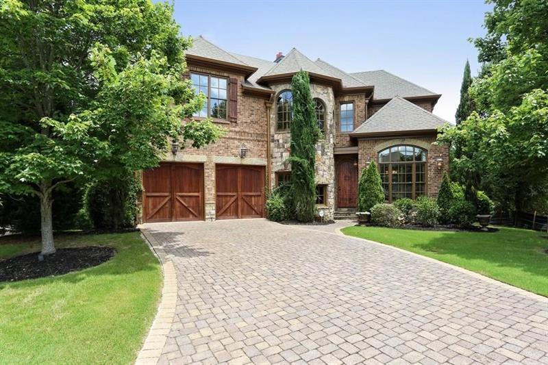 1230 Windsor Estates Drive - Photo 1