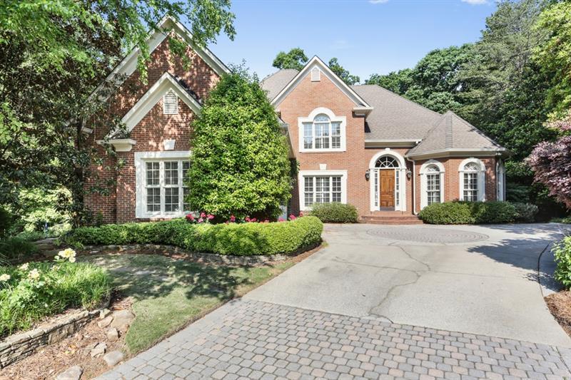 4070 Paran Pointe Drive - Photo 1