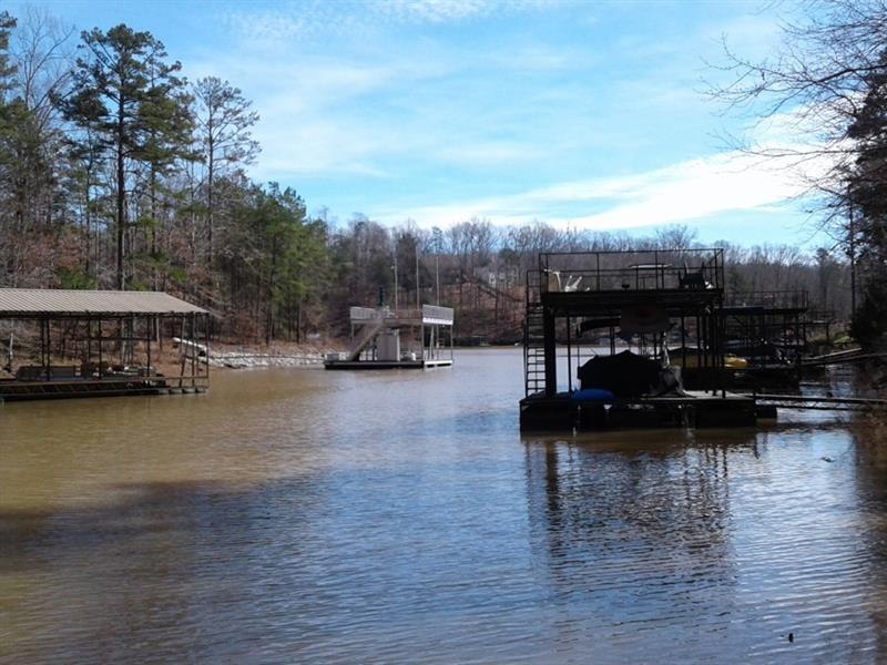 7635 Dogwood Way - Photo 1
