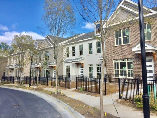 263 Franklin Road - Photo 1