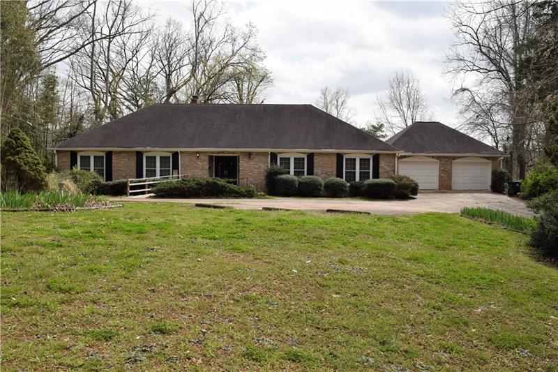 555 Longview Drive - Photo 1
