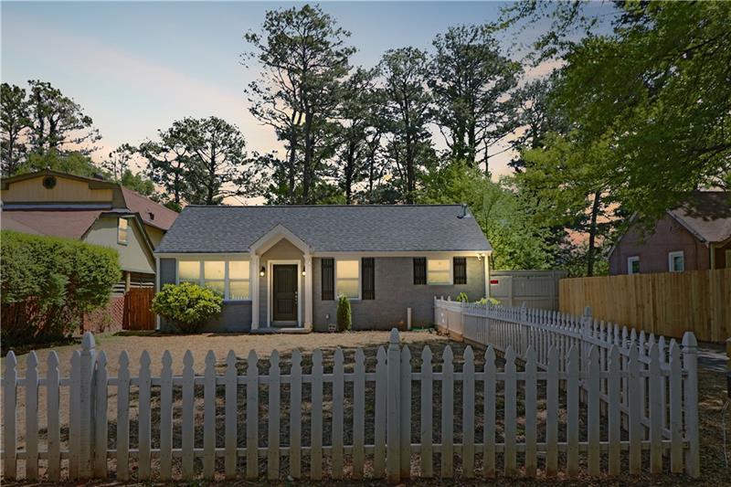 682 Quillian Avenue - Photo 1