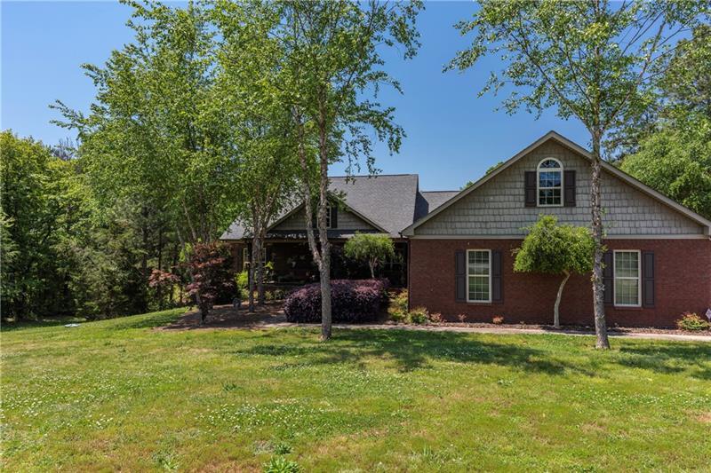 261 Lexington Lane - Photo 1