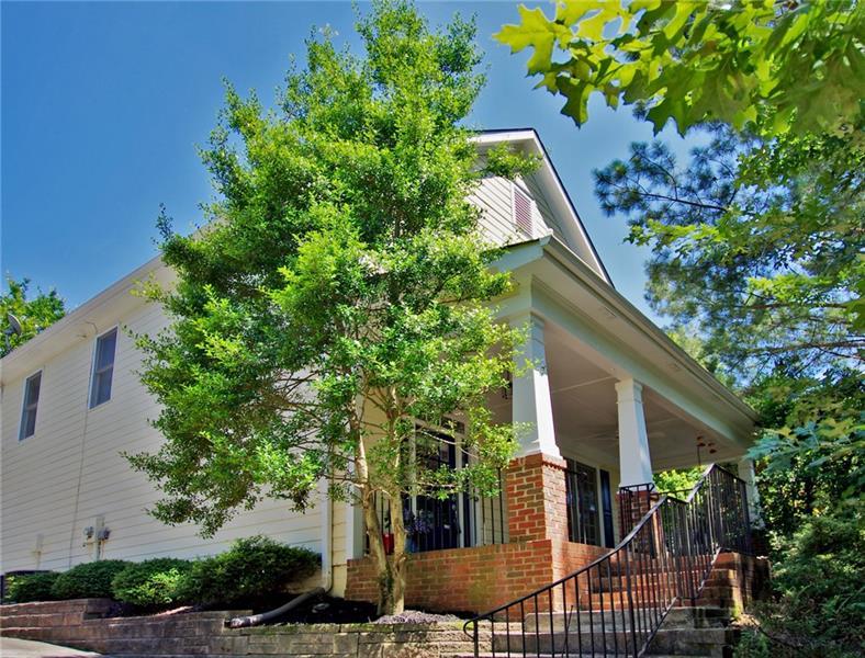 132 Lake Terrace - Photo 1
